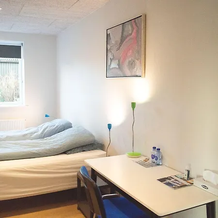 Gording Bed And Breakfast 住宿加早餐酒店 3*